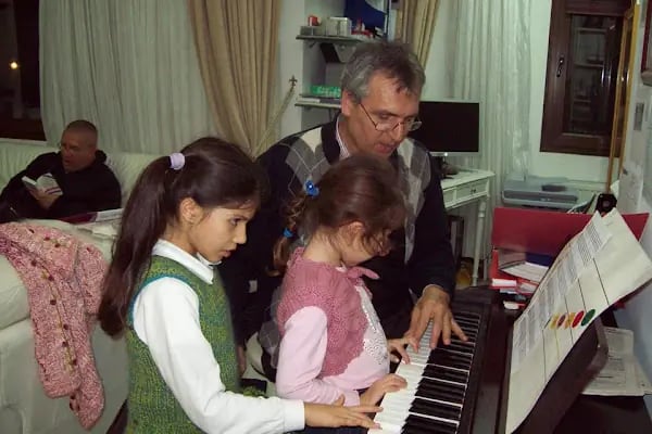 AKADEMİK MÜZİK - Resim 4