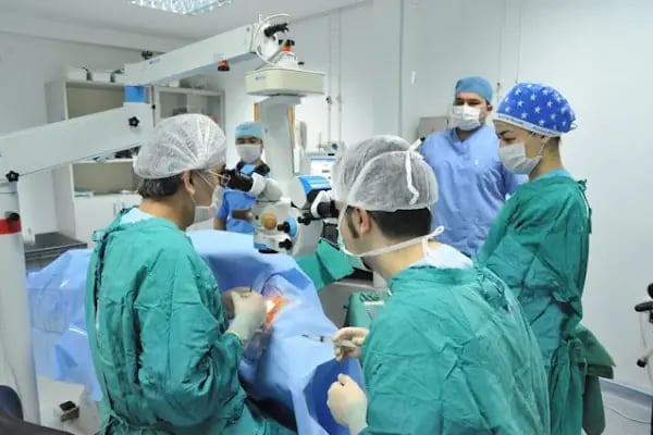 Özel Turkuaz Göz Hastalıkları Merkezi - Resim 12