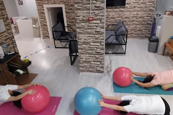 Be Strong Fit Club - Resim 10