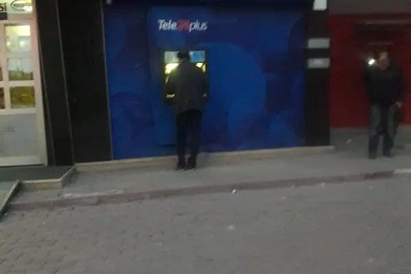 Yapı Kredi ATM - Resim 2