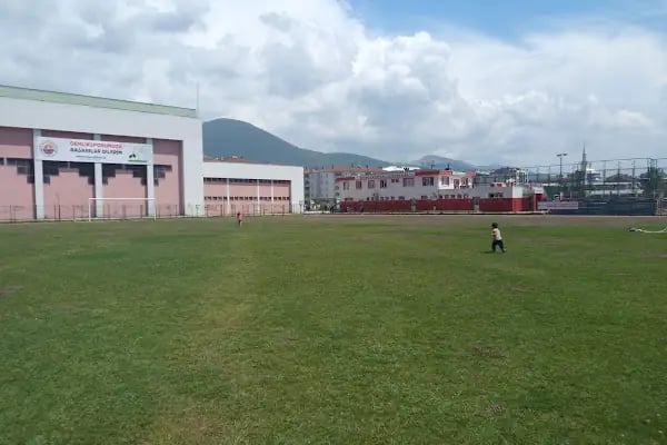 Gemlik Atatürk Stadı - Resim 14