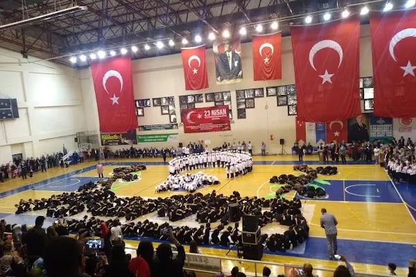 Gemlik Atatürk Stadı - Resim 3