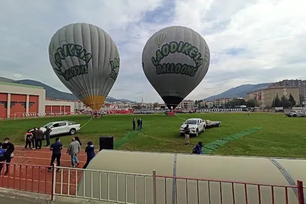 Gemlik Atatürk Stadı - Resim 16