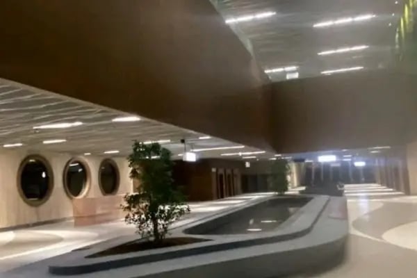Terminal 2 - Resim 17