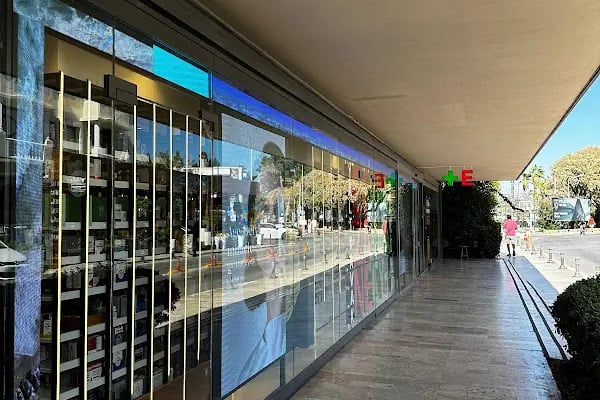 Yalıkavak Marina Eczanesi - Resim 5