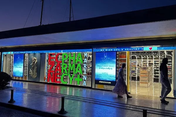 Yalıkavak Marina Eczanesi - Resim 9