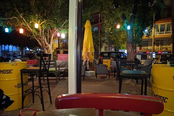 Elefante Pub - Resim 17