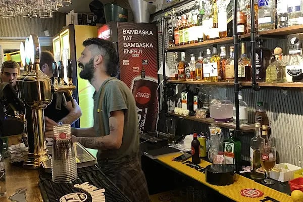 Elefante Pub - Resim 15