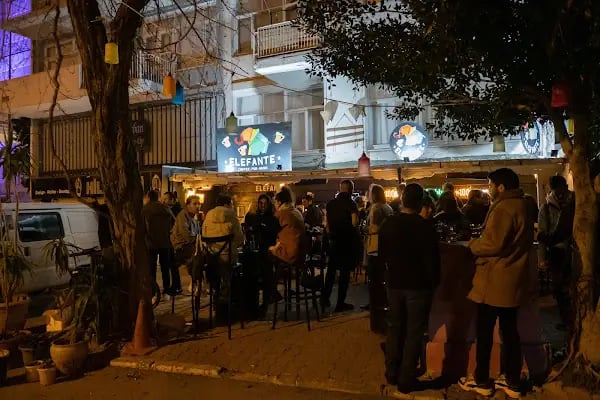 Elefante Pub - Resim 6