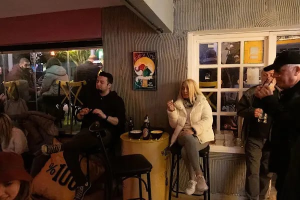 Elefante Pub - Resim 2