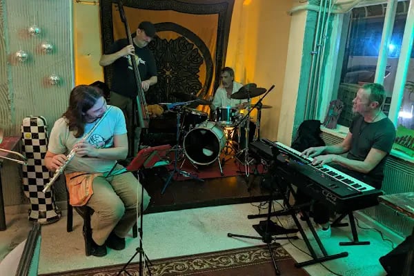 Elefante Pub - Resim 7