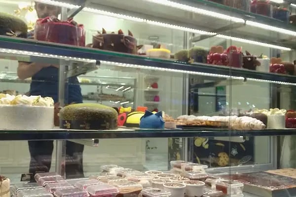 HOME MADE Patisserie - Resim 6