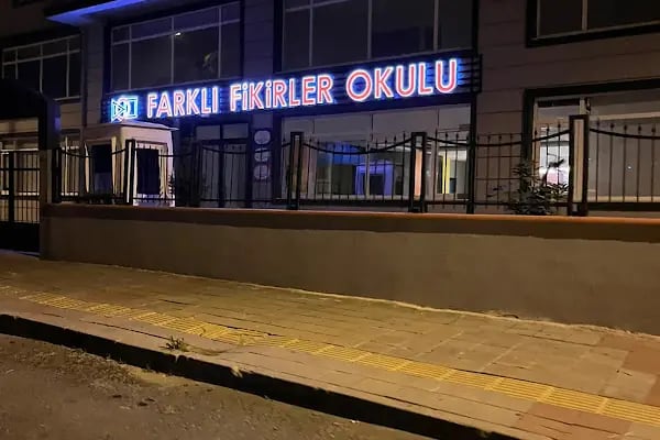 FARKLI FİKİRLER OKULLARI - Resim 3