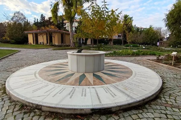 Zeytinburnu Tıbbi Bitkiler Bahçesi - Resim 5