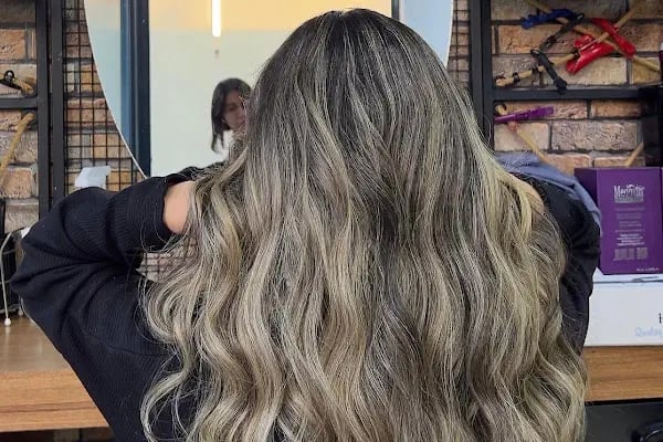 Volkan Madenli Hair & Makeup Studio - Resim 4