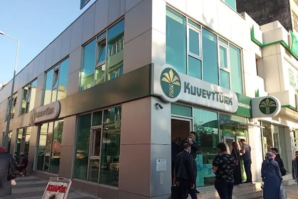 Kuveyt Türk Adapazarı Şubesi - Resim 2