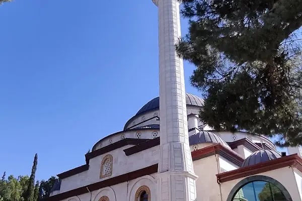 Osman Yozgatlı Cami - Resim 15