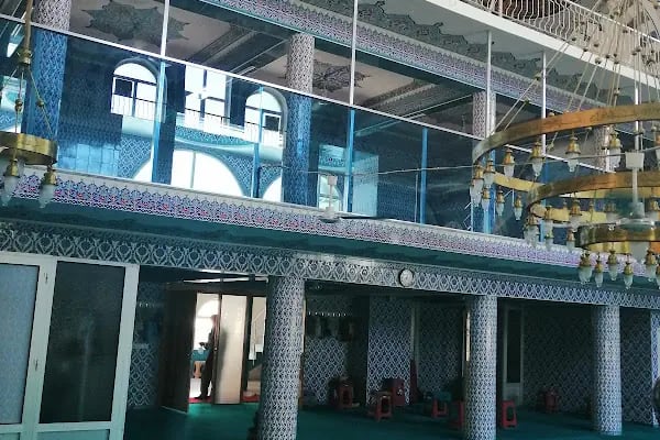 Bayraklı Müftülüğü Genç Camii - Resim 12