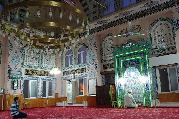 Bayraklı Müftülüğü Genç Camii - Resim 15