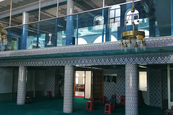 Bayraklı Müftülüğü Genç Camii - Resim 14