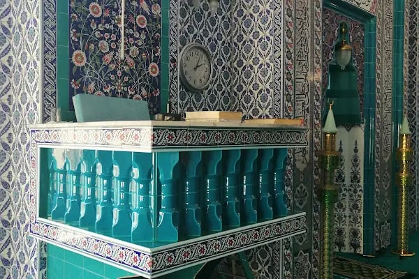 Bayraklı Müftülüğü Genç Camii - Resim 13