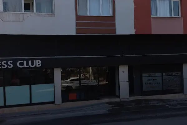 IN-SHAPE FITNESS CLUB - Resim 3