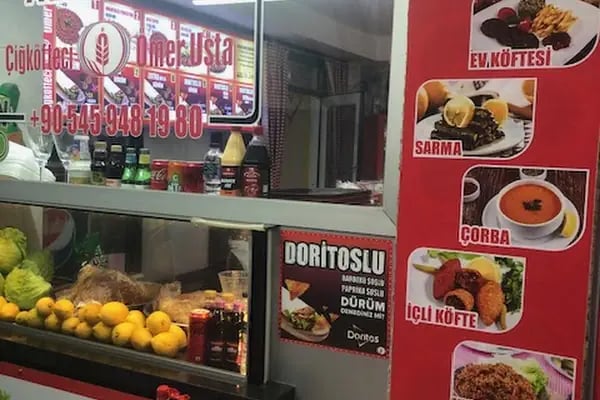 bidaha meze Ömer usta çiğköfte alanya - Resim 4