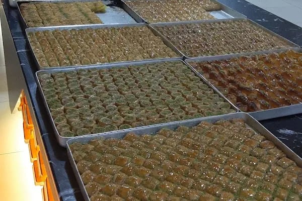 ÖMEROĞLU BAKLAVA - Resim 6