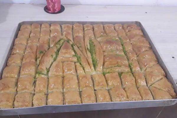 ÖMEROĞLU BAKLAVA - Resim 2
