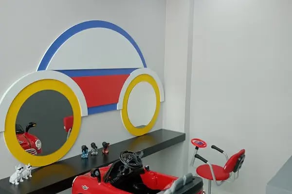 YÜCEL KÖSE BERBER SALONU - Resim 3