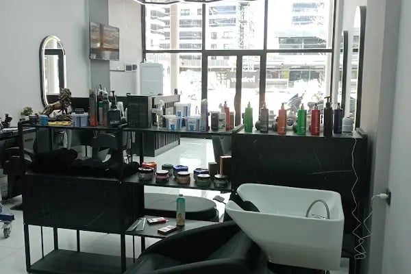YÜCEL KÖSE BERBER SALONU - Resim 9
