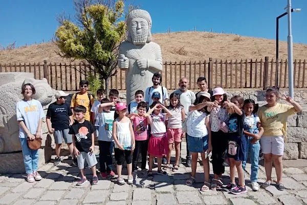 Özel Paşaköşkü Amerikanca Kültür Yabancı Dil Kursu - Resim 18