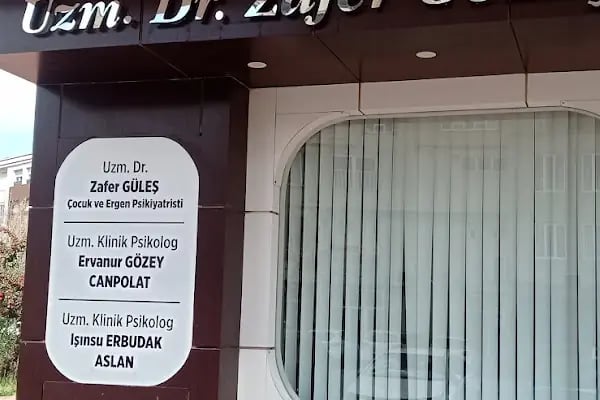 Uzm.Dr.Zafer GÜLEŞ Çocuk-Ergen Psikiyatri Muayenehanesi - Resim 17