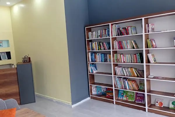 Uzm.Dr.Zafer GÜLEŞ Çocuk-Ergen Psikiyatri Muayenehanesi - Resim 7