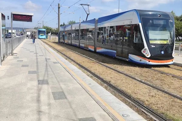 Tramvay Durağı - Resim 1