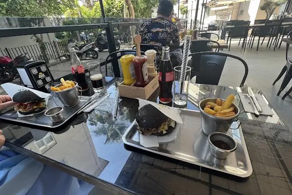 Enjoy Burger Sports Bar Alanya - Resim 11