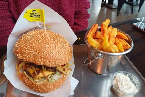 Enjoy Burger Sports Bar Alanya - Resim 5