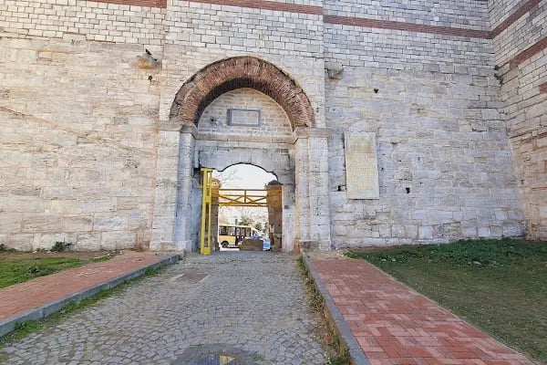 Edirnekapı Şehitlik Ve Mezarlığı - Resim 15
