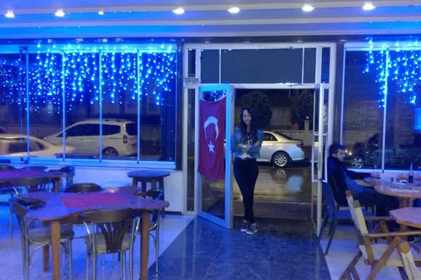 Neffis Garden Cafe - Resim 20