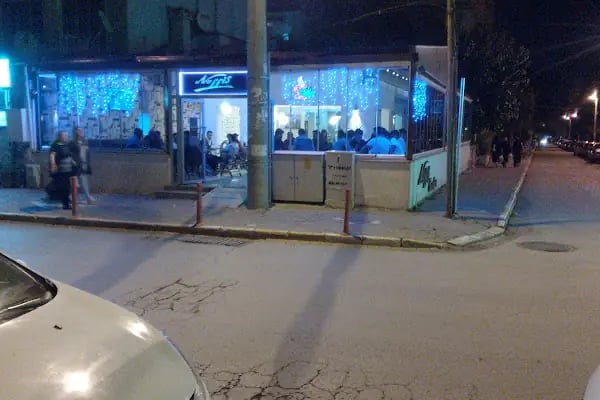 Neffis Garden Cafe - Resim 19