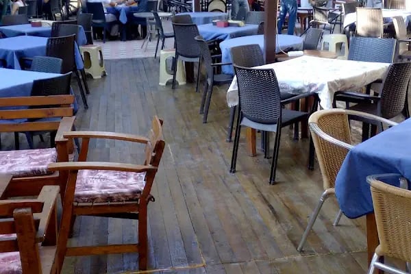 Neffis Garden Cafe - Resim 2