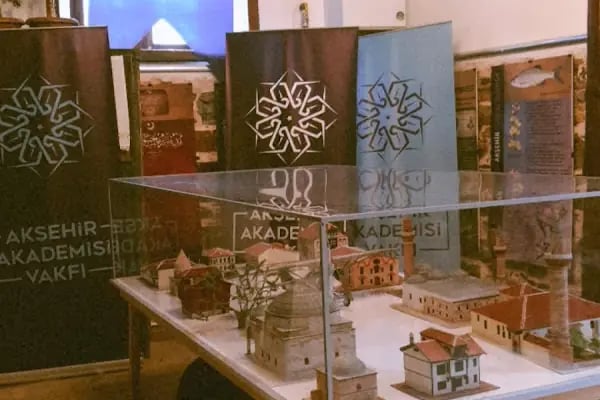 Akşehir Akademisi Vakfı - Resim 17