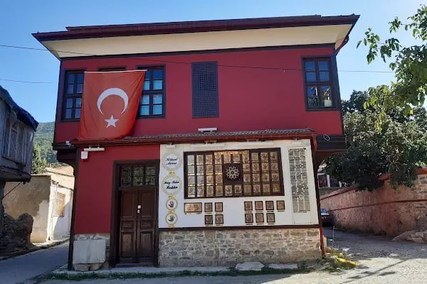 Akşehir Akademisi Vakfı - Resim 4
