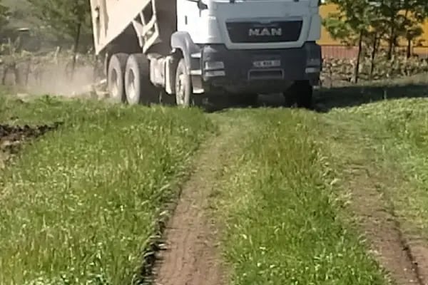 Gemlik Akkayalar Hafriyat Nakliyat İnsaat Malzemeleri Sanayi Ticaret Ltd ŞTİ - Resim 16