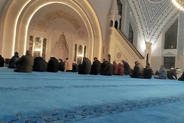 Trabzon Üniversitesi Fatih Sultan Mehmet Cami - Resim 5