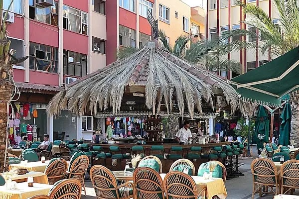 Sisters' Alanya (The Street Pub) - Resim 17