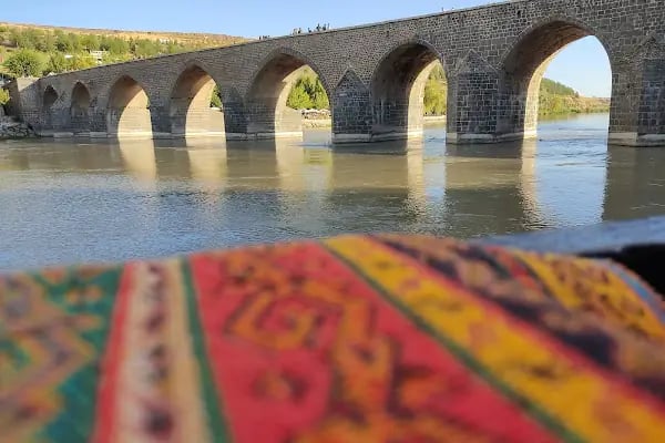 On Gözlü Köprü - Resim 19