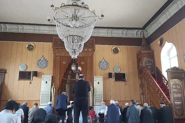 Burhaniye Cami - Resim 18