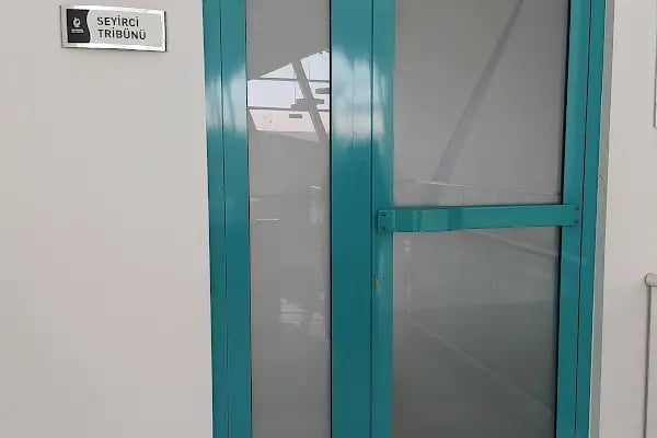 Çayırova Belediyesi Yarı Olimpik Yüzme Havuzu - Resim 19