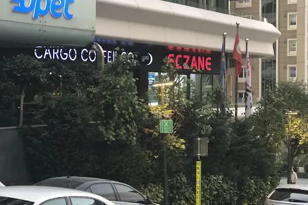 Bulvar 216 Eczanesi - Resim 1